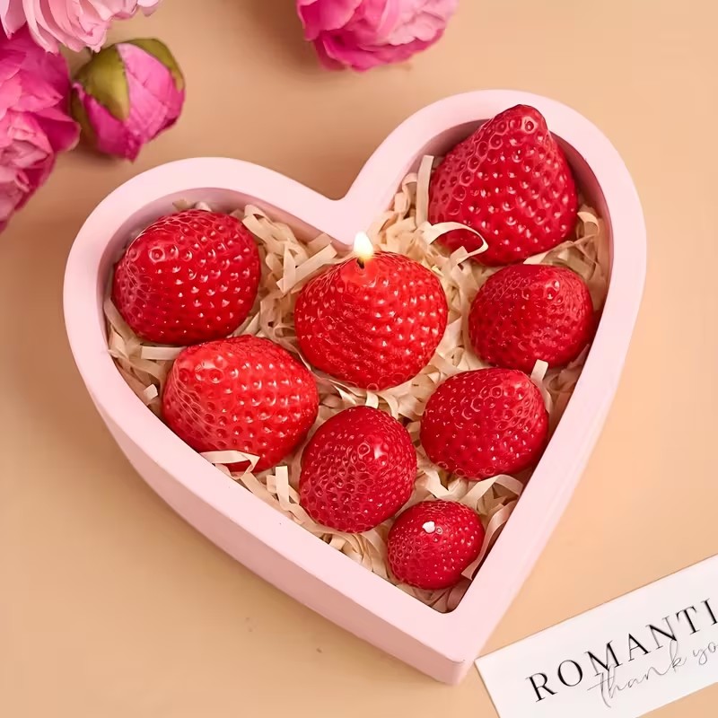 Strawberry Silicone Candle Mol - Soap Making Name 评论和价格